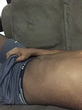 Snapshot of Henriqueamoror chatting on March 14, 3:45 am Henriqueamoror online show from March 14, 3:45 am