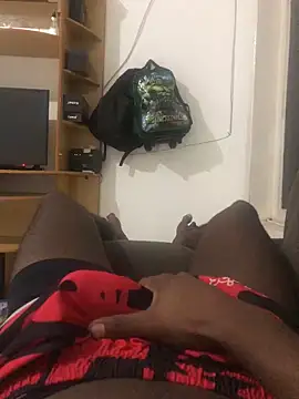 Snapshot of Henriqueamoror chatting on March 21, 4:50 am Henriqueamoror online show from March 21, 4:50 am