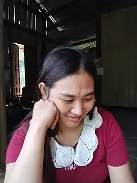 Snapshot of mylove-cute chatting on June 8, 1:28 am mylove-cute online show from June 8, 1:28 am