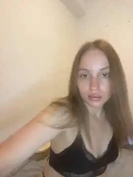 NeEdnaBradley online show from April 25, 11:57 am