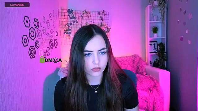 Snapshot of polly_rosse chatting on April 2, 7:11 pm polly rosse online show from April 2, 7:11 pm