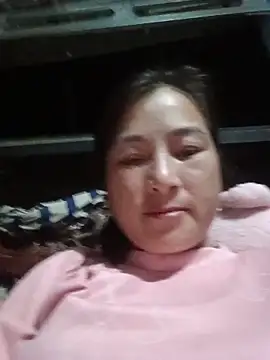Snapshot of Yuhi3d chatting on June 4, 3:51 pm Yuhi3d online show from June 4, 3:51 pm
