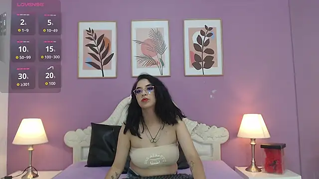 YayaQueen online show from April 21, 3:28 pm