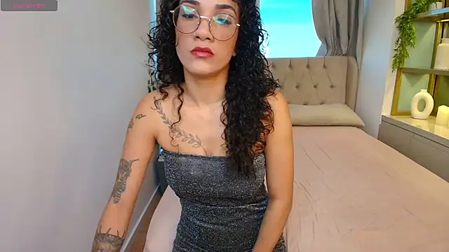 Sally Diazz online show from April 16, 11:11 am