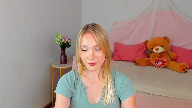 ElaraVoltage online show from July 11, 5:04 pm