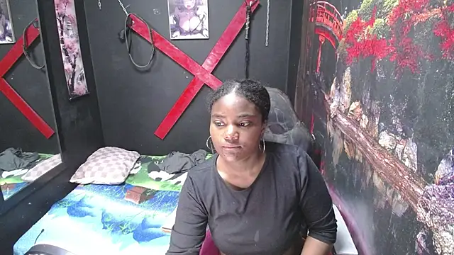 Snapshot of Candykss chatting on April 11, 4:33 pm Candykss online show from April 11, 4:33 pm