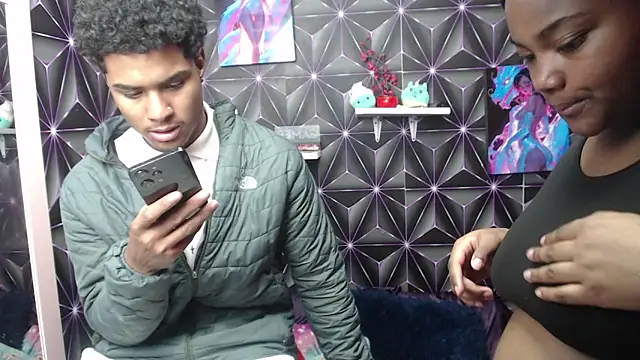Snapshot of Candykss chatting on May 30, 3:36 am Candykss online show from May 30, 3:36 am