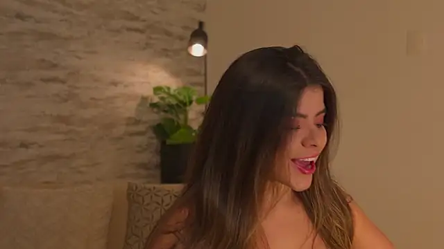 Julie Belle  online show from April 19, 12:43 am