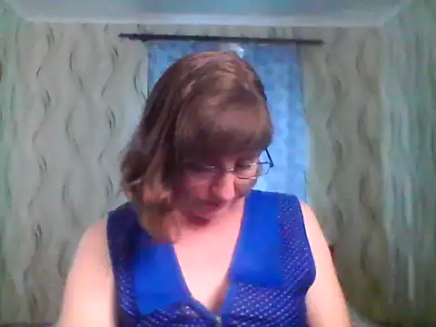 Snapshot of Alisaprice077 chatting on May 9, 12:43 pm Alisaprice077 online show from May 9, 12:43 pm