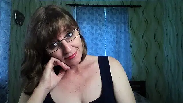 Alisaprice077 online show from June 20, 10:18 am