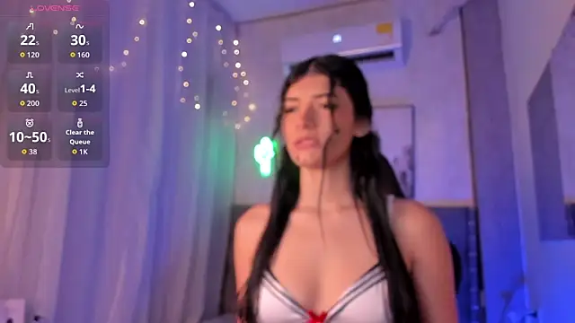 Snapshot of karolina_vince chatting on April 11, 5:28 pm karolina vince online show from April 11, 5:28 pm