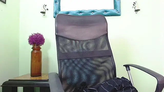 ChalonVera online show from March 19, 8:02 pm