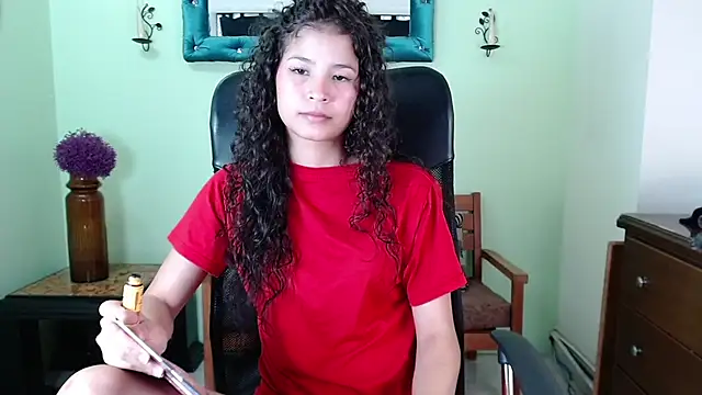 ChalonVera online show from June 6, 8:02 pm