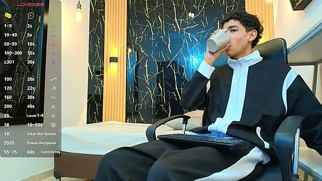 ValeriHot 1 online show from April 5, 3:04 am