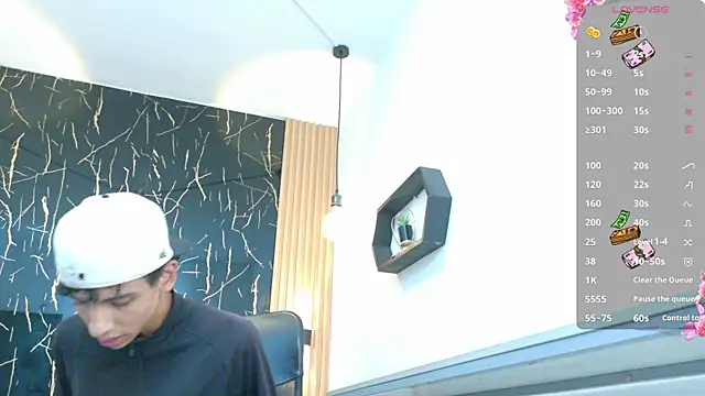 ValeriHot 1 online show from July 9, 3:32 am