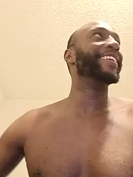 loveoverhate101 online show from March 22, 11:30 pm