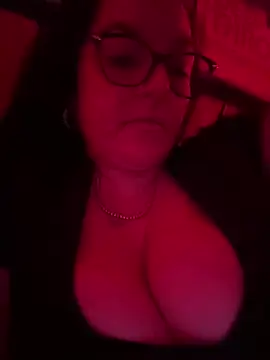 naturalboobsF online show from March 29, 4:23 am