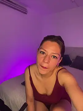 Snapshot of NatyBliss_gh chatting on August 6, 5:42 am NatyBliss gh online show from August 6, 5:42 am