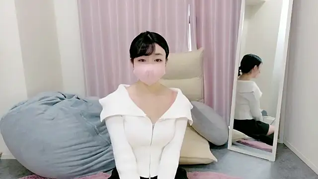 Yu-ko  online show from March 19, 5:44 am