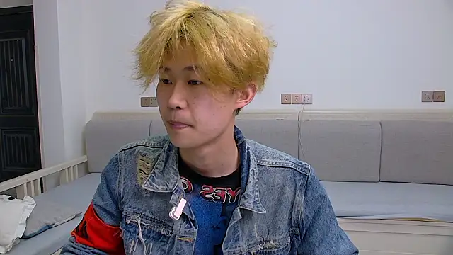 Chili-001 online show from March 9, 10:19 am