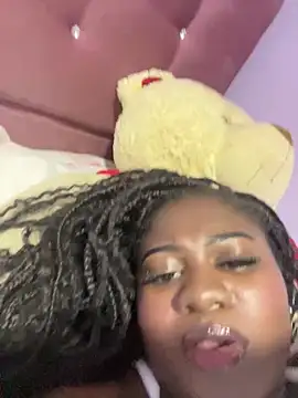 KiaraJohnsonn online show from April 4, 12:42 am