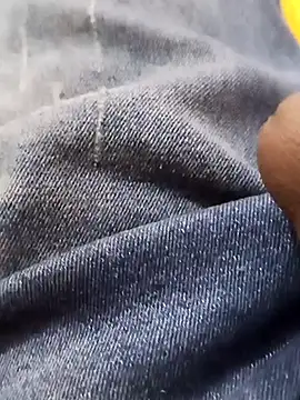 Snapshot of peaky999 chatting on March 29, 6:02 am peaky999 online show from March 29, 6:02 am