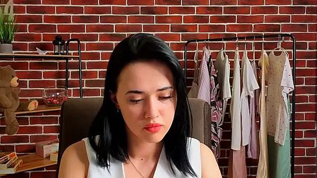 FrancessGonzalez online show from March 30, 1:23 pm