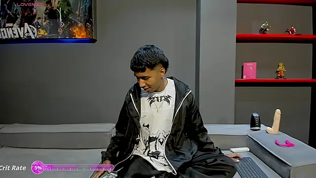 Ender h0tt online show from April 22, 1:56 pm