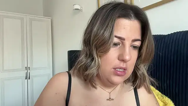 annabellewarick online show from April 25, 7:22 am