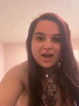 miamelt online show from March 8, 10:24 pm