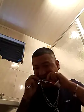 Snapshot of Excitedboy27 chatting on March 12, 11:49 am Excitedboy27 online show from March 12, 11:49 am