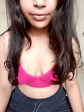 Divya3107 online show from July 15, 4:18 am