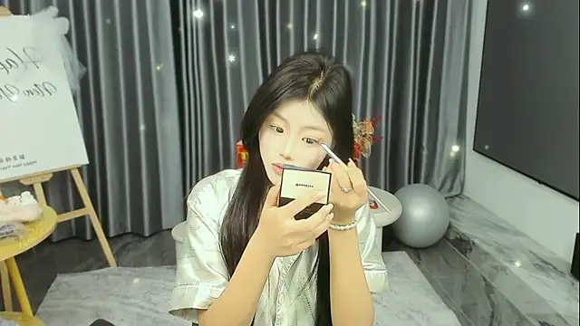 Momolith 616 online show from March 16, 12:20 pm