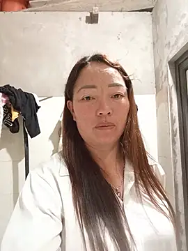 Yellow-pink online show from June 1, 2:08 pm