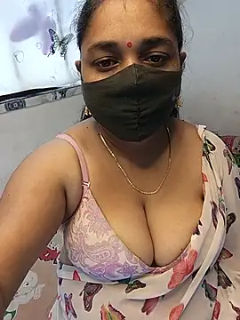 Snapshot of Tanvi_My_Girl chatting on July 15, 5:23 am Tanvi My Girl online show from July 15, 5:23 am