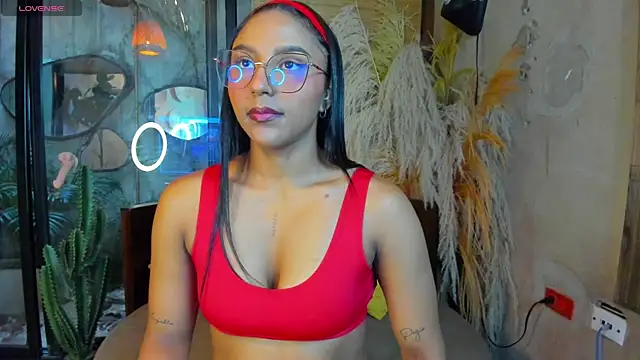 Victoria Gonzalez online show from April 10, 11:37 am