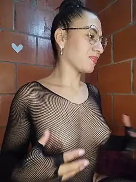 Snapshot of Amanda_x1 chatting on June 5, 10:10 am Amanda x1 online show from June 5, 10:10 am
