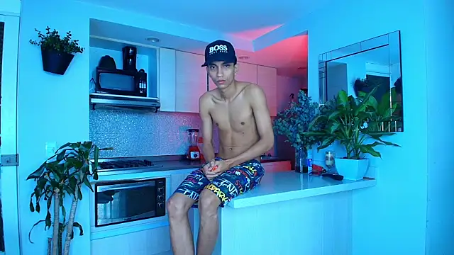 Wild lovers  online show from April 12, 7:41 pm