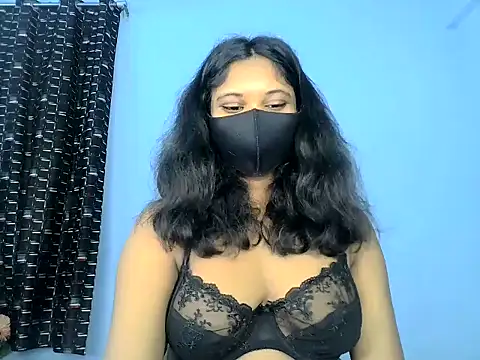 KASHISH SINGH  online show from July 12, 12:45 am