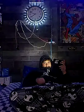 Snapshot of derek0_17 chatting on March 30, 4:13 am derek0 17 online show from March 30, 4:13 am