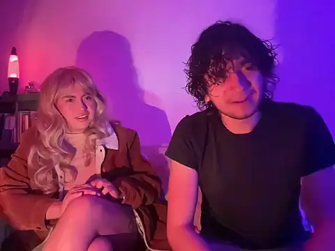 Snapshot of NickMellow chatting on March 12, 7:47 am NickMellow online show from March 12, 7:47 am