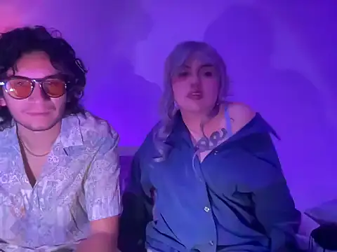 Snapshot of NickMellow chatting on March 13, 6:53 am NickMellow online show from March 13, 6:53 am