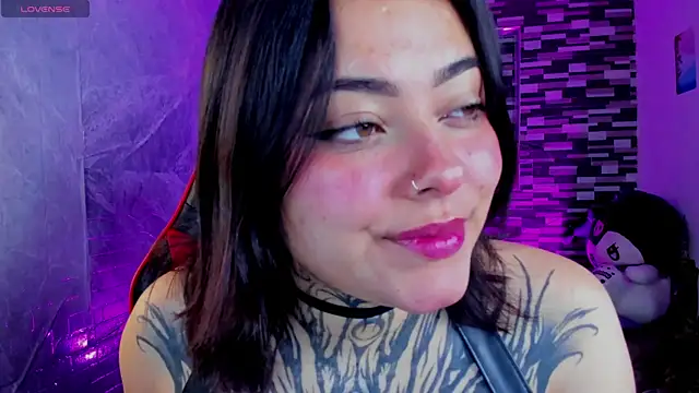 Snapshot of Sophiia_cherry chatting on July 8, 8:46 pm Sophiia cherry online show from July 8, 8:46 pm