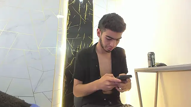 Valentin Lux online show from March 23, 3:32 am