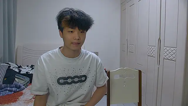 icecream-002 online show from March 26, 10:21 am