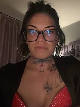 StellaZoey online show from March 11, 7:53 pm