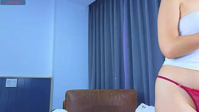 Snapshot of lumi_ka chatting on June 30, 1:06 am lumi ka online show from June 30, 1:06 am