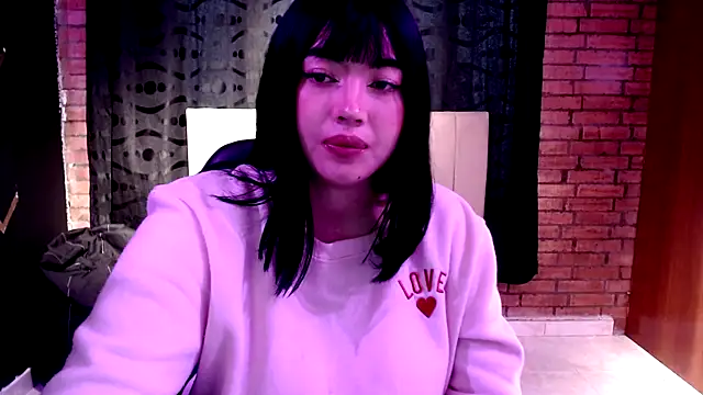 Snapshot of keily_johansson chatting on March 9, 2:21 pm keily johansson online show from March 9, 2:21 pm