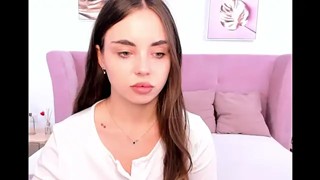 MyEvelin online show from June 11, 4:54 am