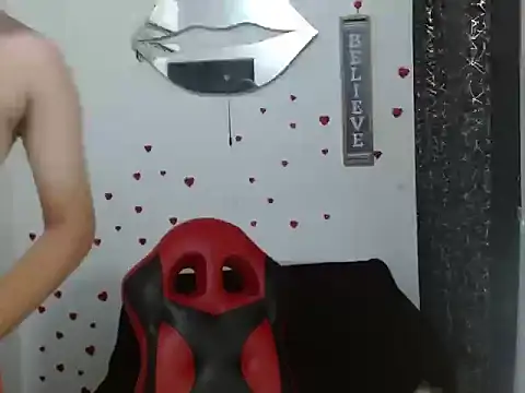 sven fox723 online show from May 25, 12:44 pm